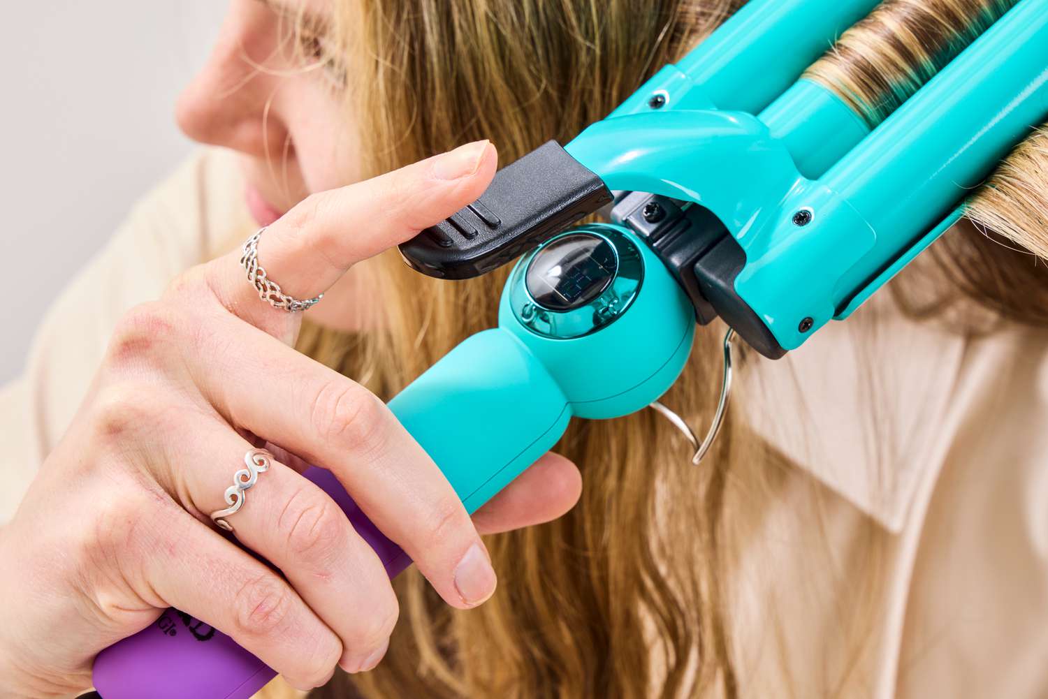 Top-Rated Best Beach Wave Curler to Achieve Perfect Hair